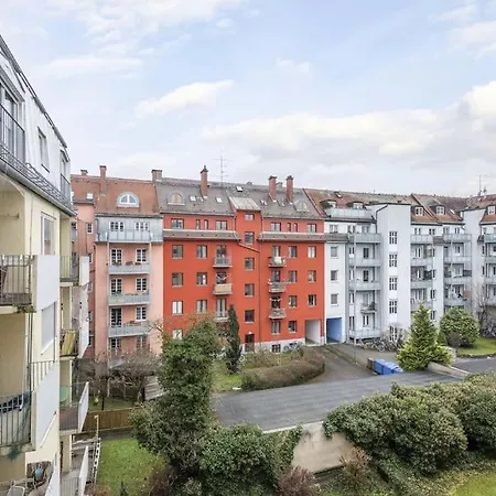 2: Schoene Schwabing 70m² Sannierte City Apartment Munich